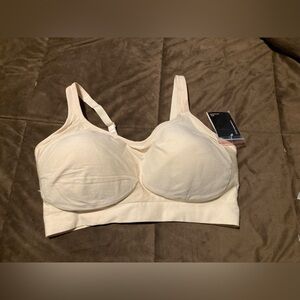 Underoutfit brand, new with tags, Women's Comfy Cream Bra, size 4Xl